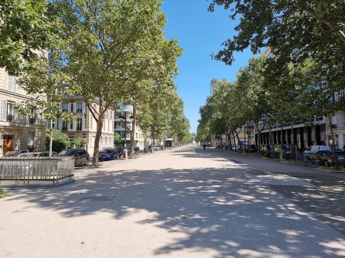 Apartment Eiffel Tower - Quiet, Charming - 2 Prs Paris